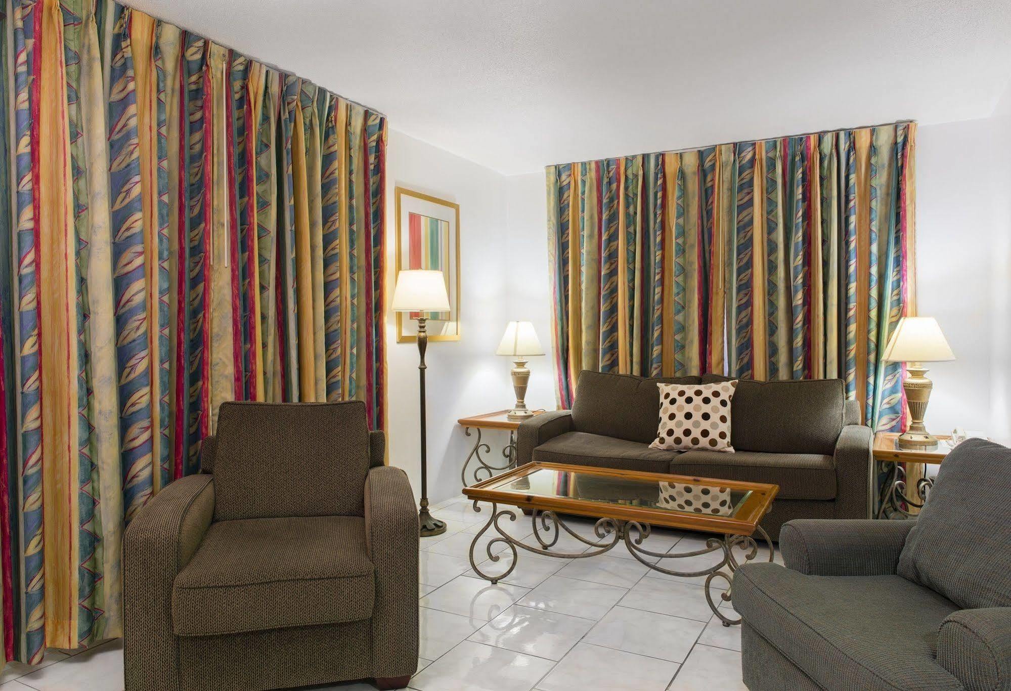 Carriage House Resort Deerfield Beach Eksteriør billede