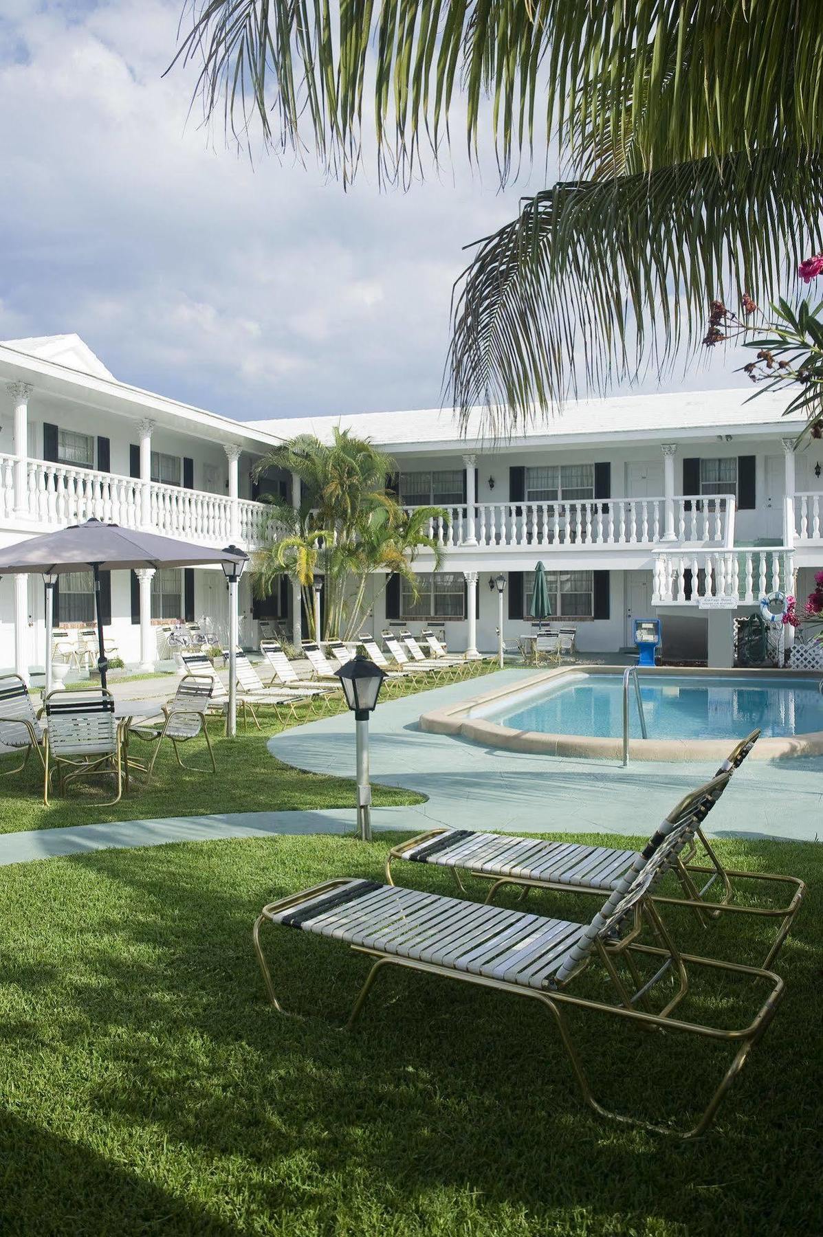 Carriage House Resort Deerfield Beach Eksteriør billede