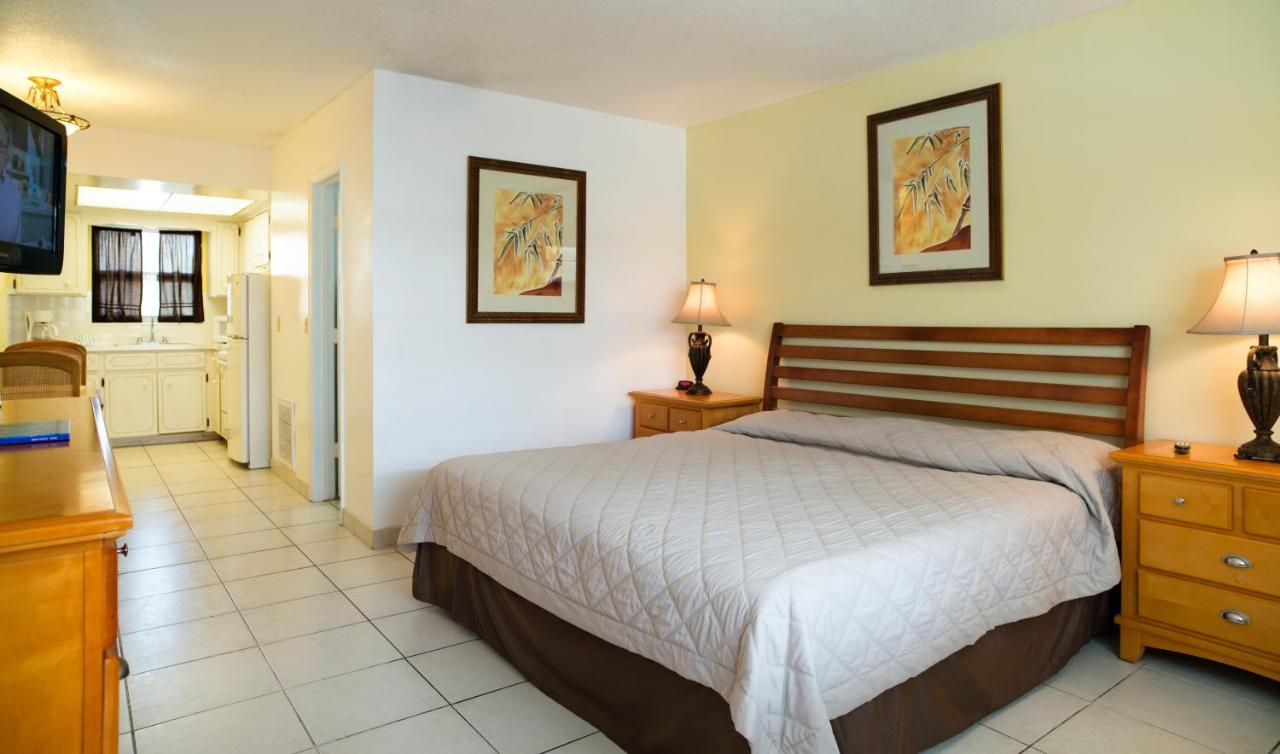 Carriage House Resort Deerfield Beach Eksteriør billede